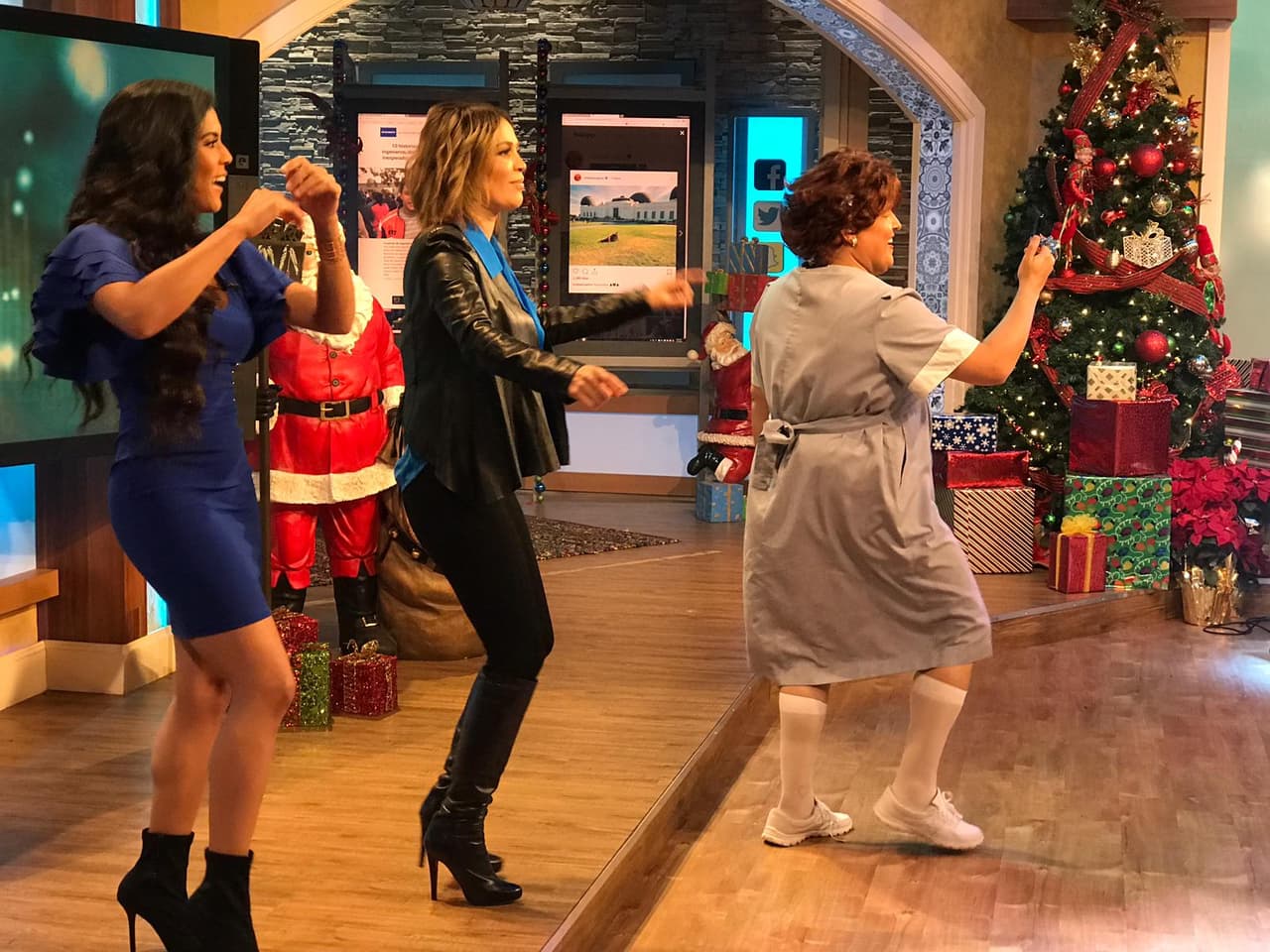 El intérprete quedó conmovido ante las declaraciones de Doña Meche, quien aseguró ser su gran fan.