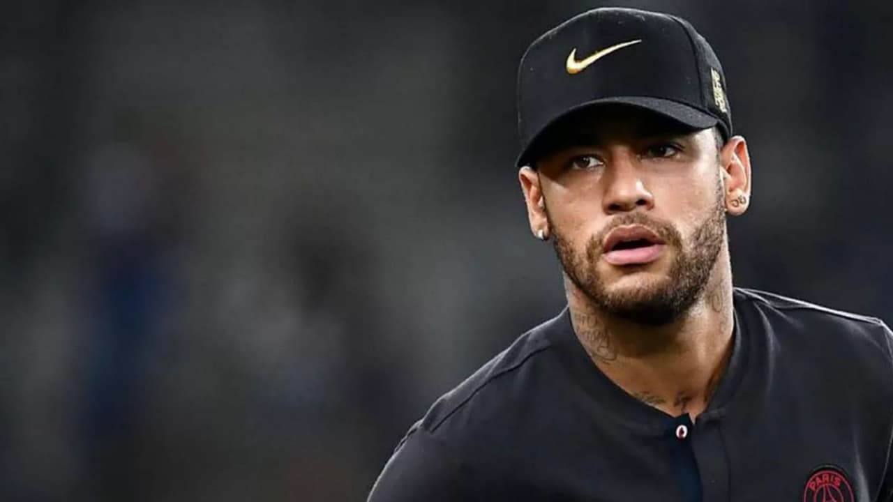 El poker le trae problemas a Neymar: Investigado en Francia