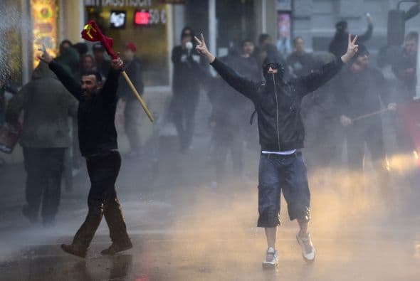 También exigieron al gobierno medidas para combatir el desempleo.