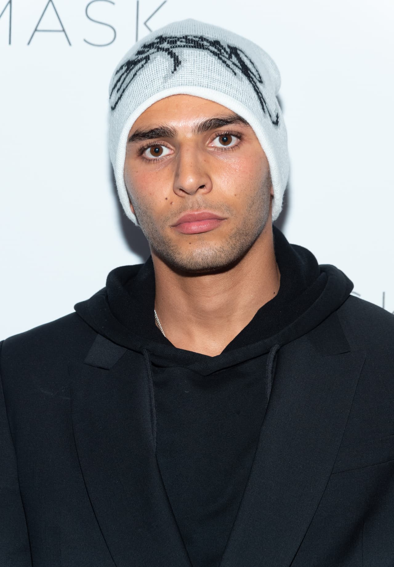 "Younes no solo fue un gran novio, también fue
<b>genial con los hijos de Kourtney</b>, parece que le está dando otra oportunidad. Y ella parece muy feliz por eso", reveló el informante a la revista.