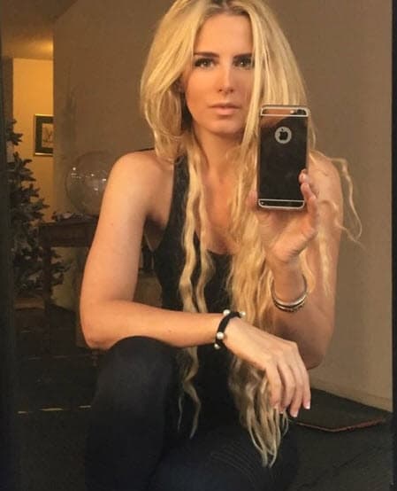 Tania Ruiz comenzó su noviazgo con el expresidente con bajo perfil. Ambos fueron captados juntos por primera vez a finales de enero de 2019, cuando 
<b><a href="https://www.univision.com/entretenimiento/celebridades/angelica-rivera-se-divorcia-de-enrique-pena-nieto-en-fotos-asi-fue-su-historia-de-amor-fotos" target="_blank">Angélica Rivera</a> </b>todavía no anunciaba su separación de Enrique Peña Nieto.
<br>