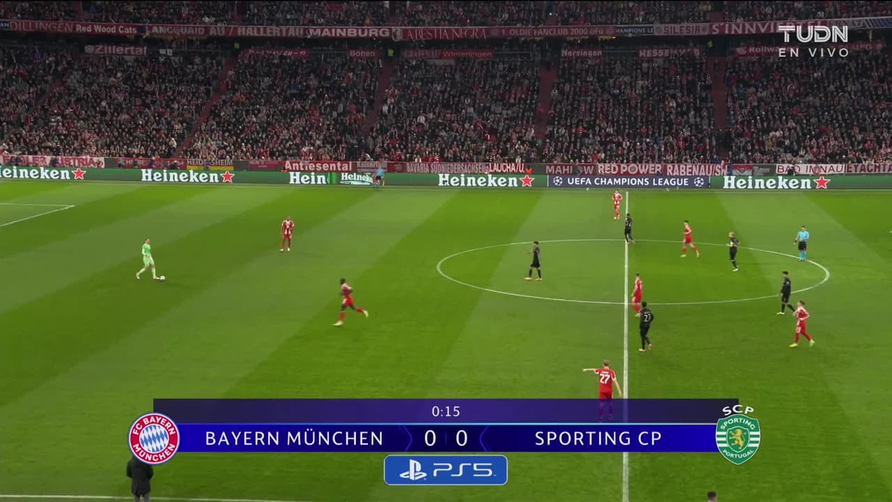 Arranca el partido y la pelota está en juego.