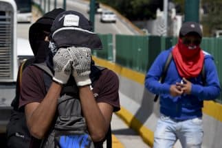 Al menos dos grupos distintos realizaron protestas en la localidad de Chilpancingo este día.