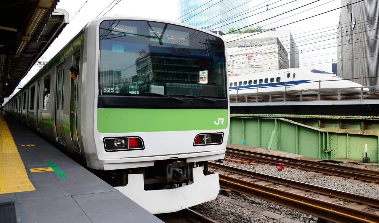 Hay un cuarto ritual para "abrir el portal a un demonio" que se realiza en una línea de trenes japonesa, y que sirve "para aquellos que realmente están cansados de esta vida".