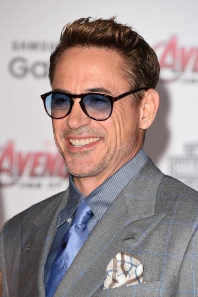 Otro famoso que no teme mostrar sus líneas de expresión y aún así roba suspiros a sus seguidoras es Robert Downey Jr.
