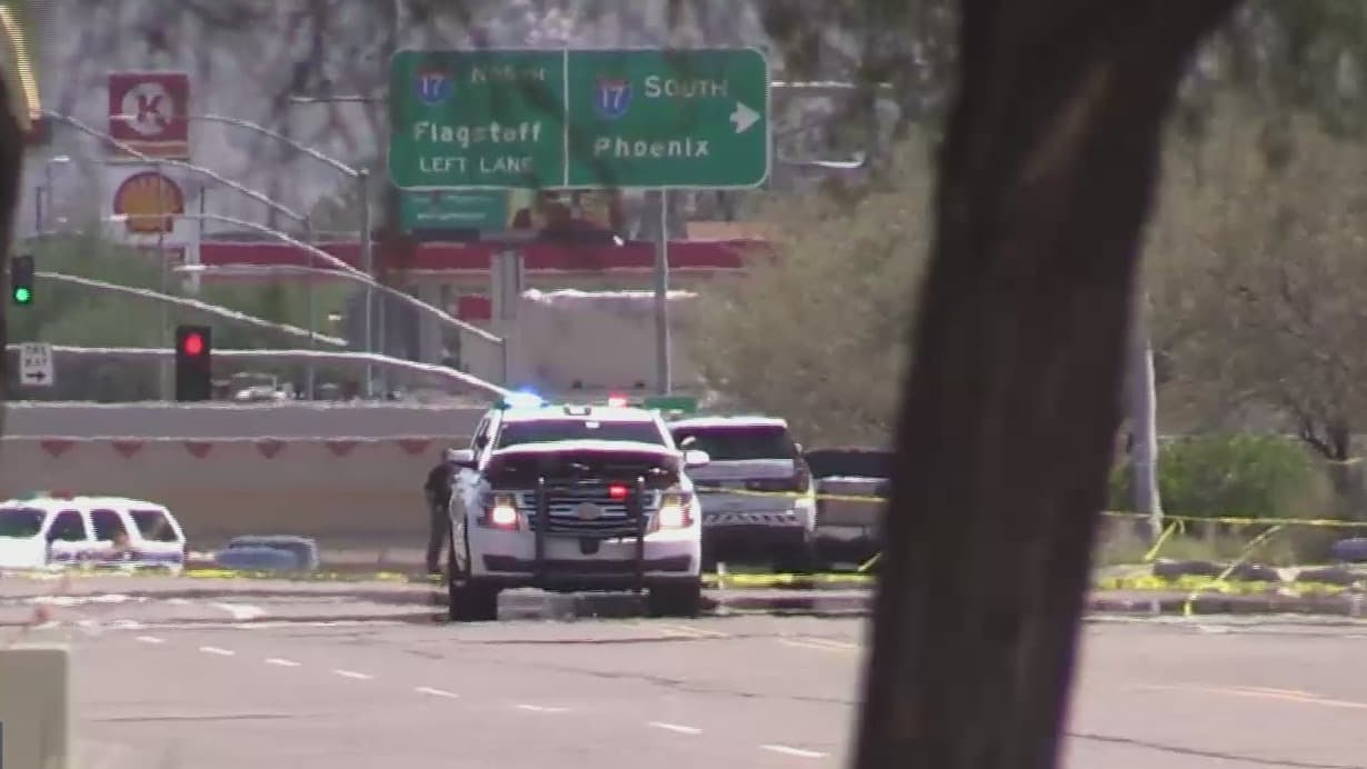 Tiroteo en Phoenix deja tres personas muertas y cinco heridas, entre ellas dos agentes