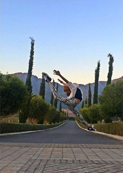 Cada vez que viajan en familia Lina aprovecha los paisajes para tomarse fotografías.