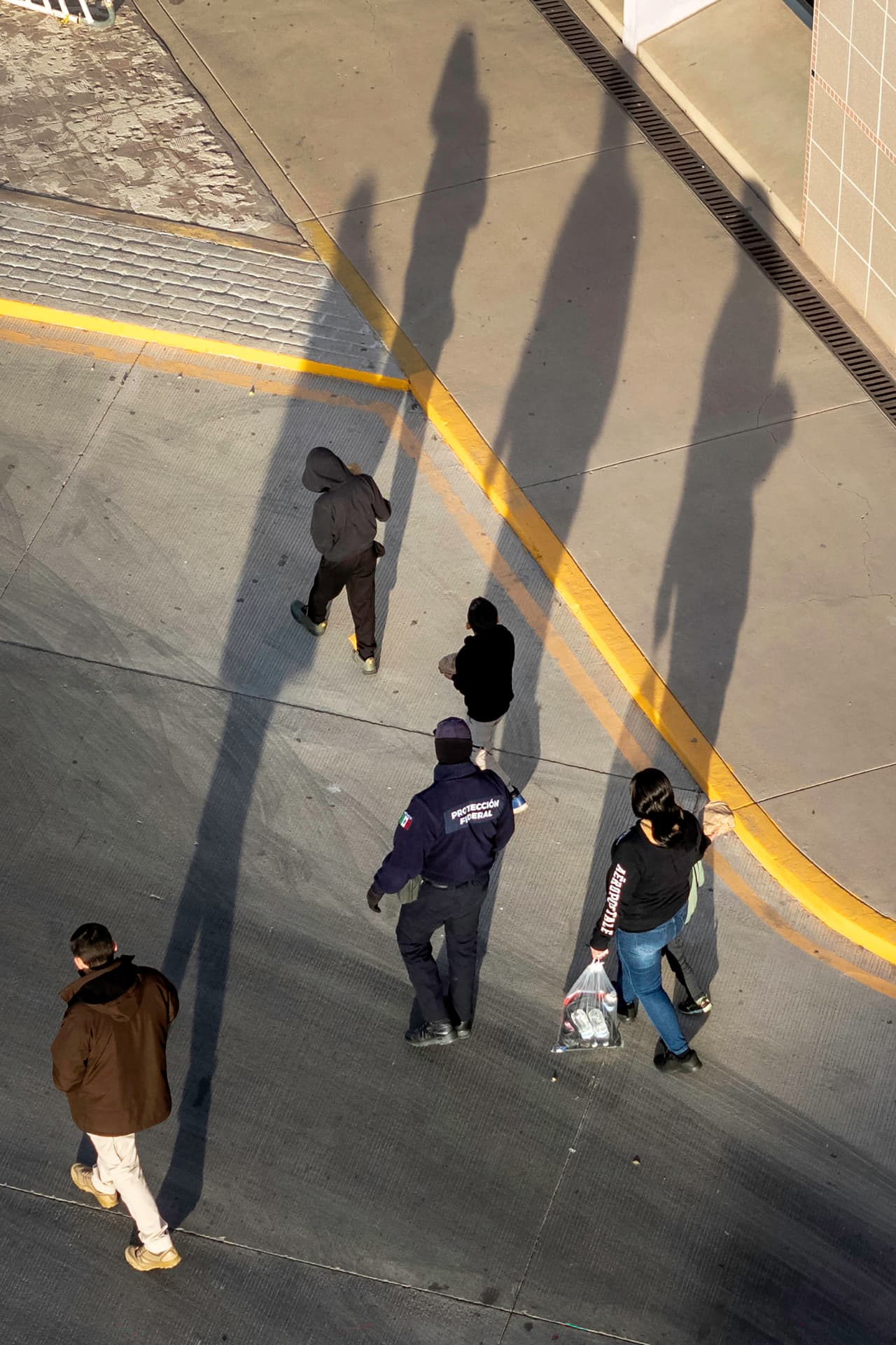<b>En Nogales se han habilitado tres refugios</b>, que cuentan con colchonetas y cobijas, cocina y baños.