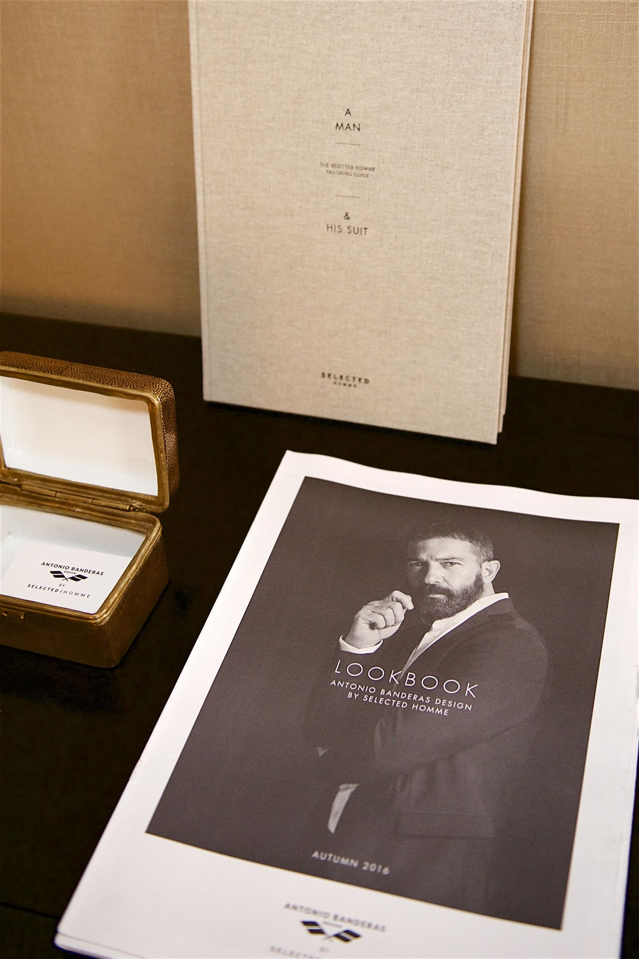 Aspectos de su línea durante la inauguración.