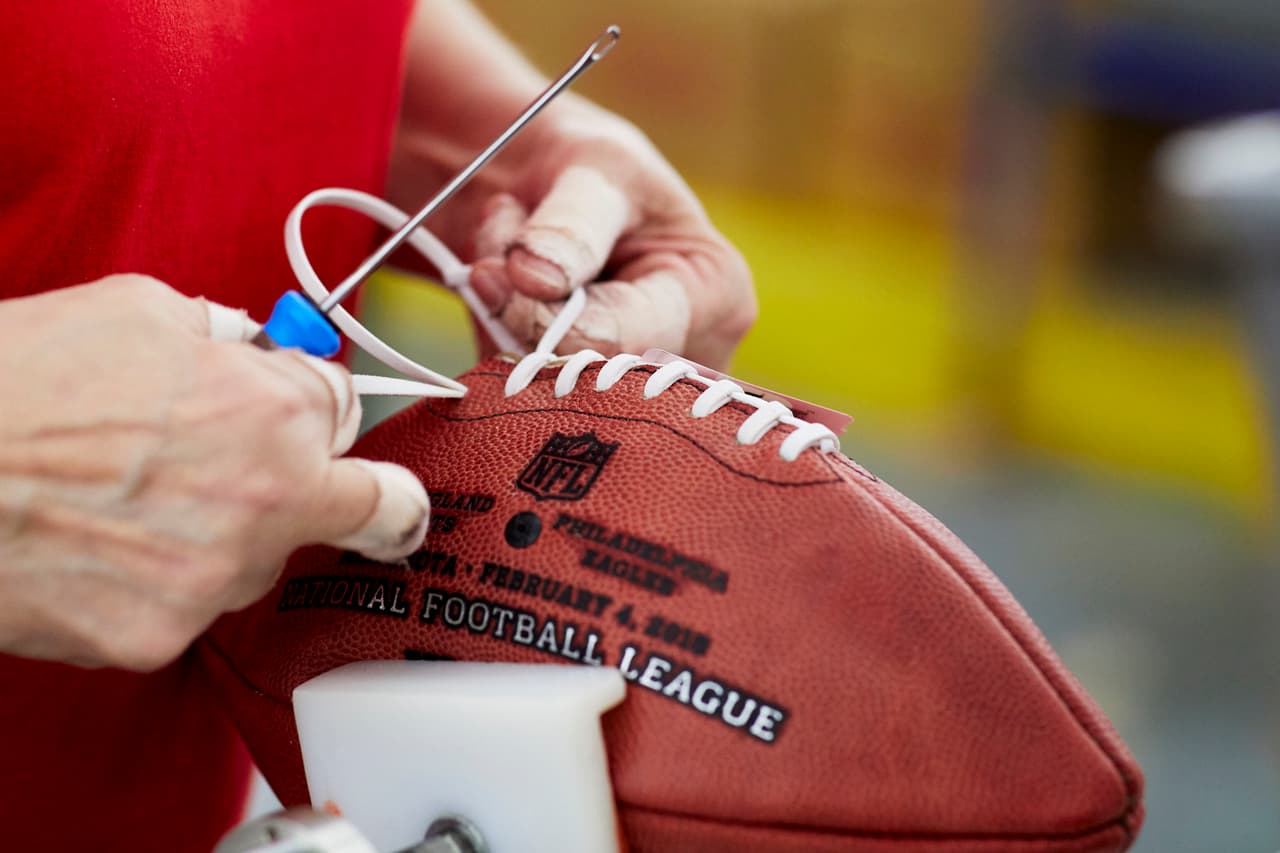 El rango que está permitido por la NFL y sus inspectores es de 12.5 psi a 13.5 psi, y no podrá ser modificado en su nivel de libras por pulgada cuadrada.