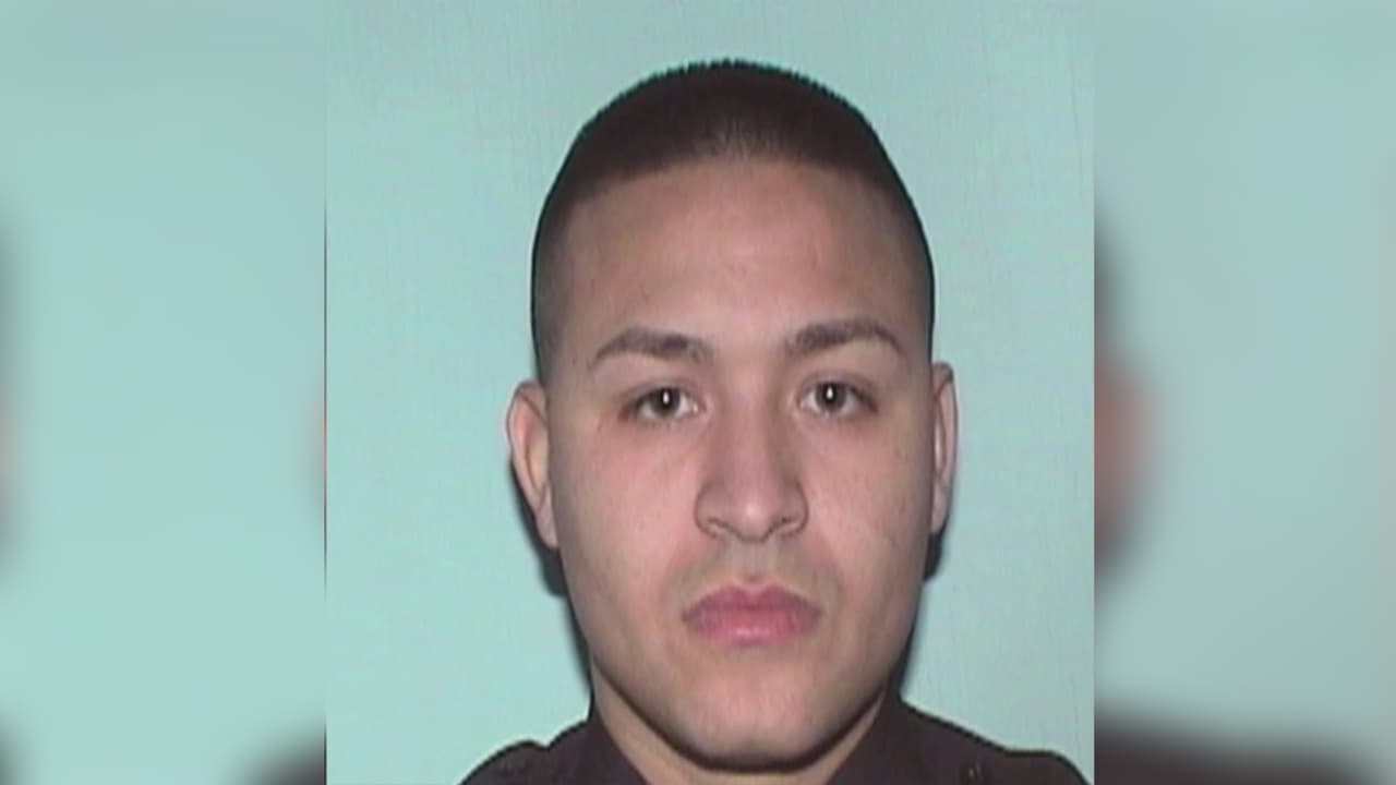 Dejan el libertad hasta momento del juicio al policía de Newark acusado de homicidio 