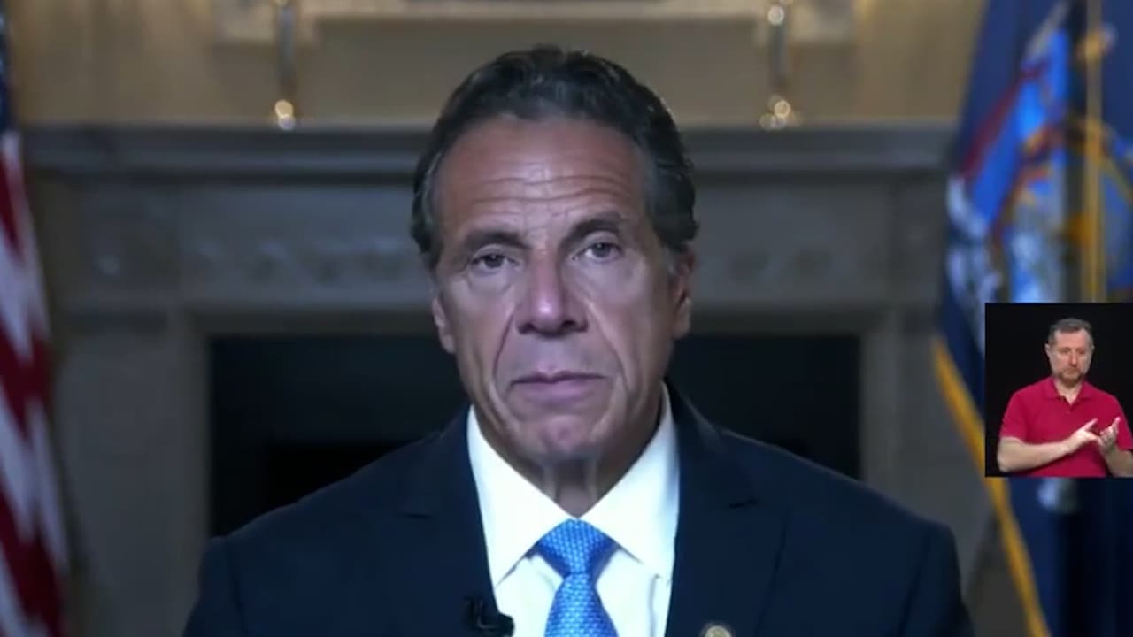 Cuomo se despide de los neoyorquinos en su último día de mandato