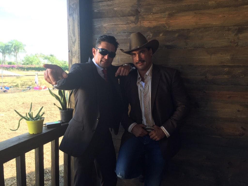 Estos dos galanes hacen de las suyas en la pantalla grande.