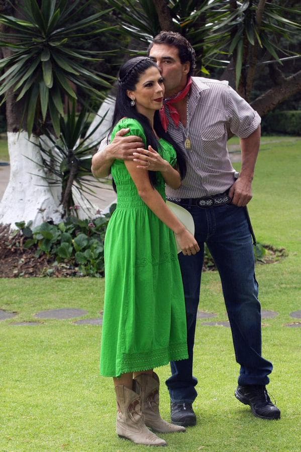 Y no precisamente en el set de grabaciones de la novela “Amores con trampa”.