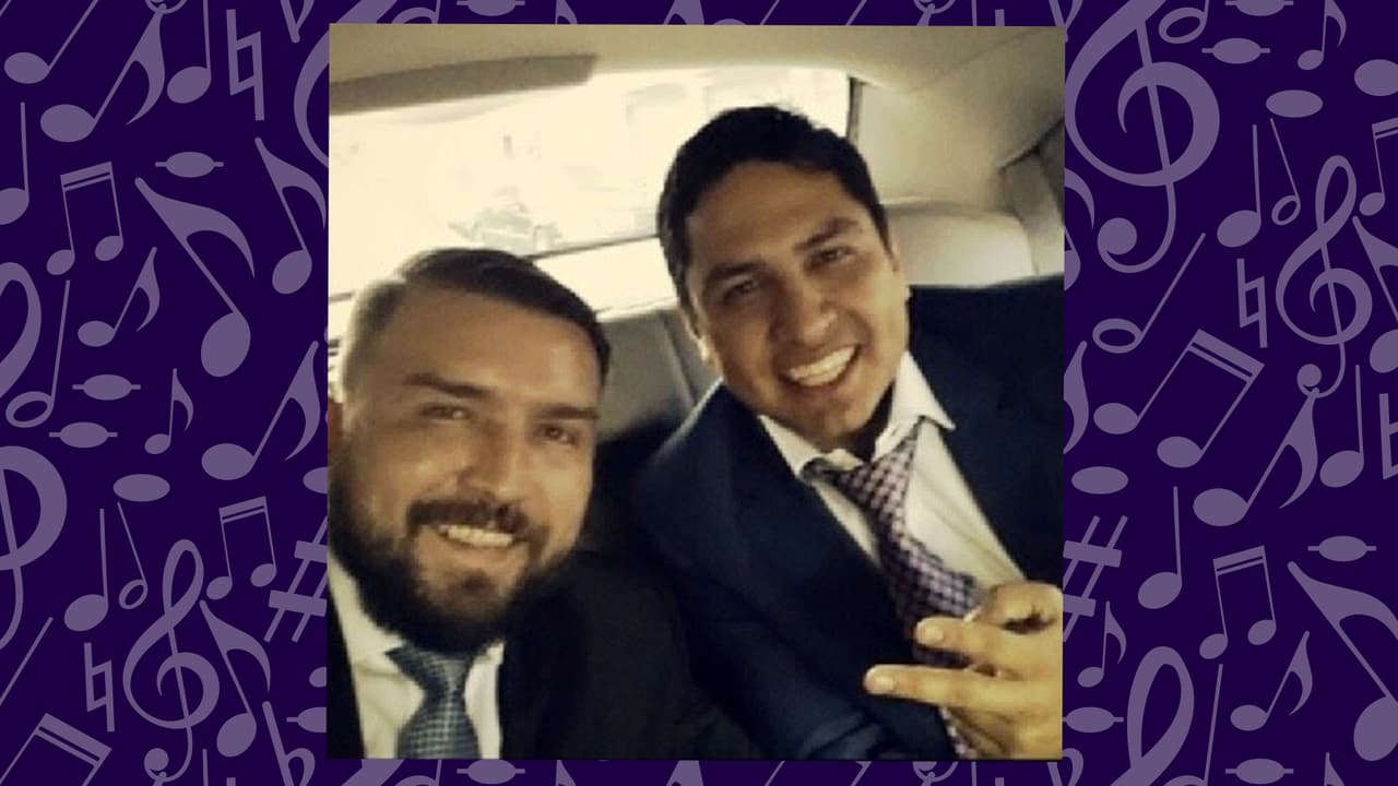 Le tenemos un poco de envidia a Poncho por estas selfies que logra. Como ésta con Julión Álvarez.