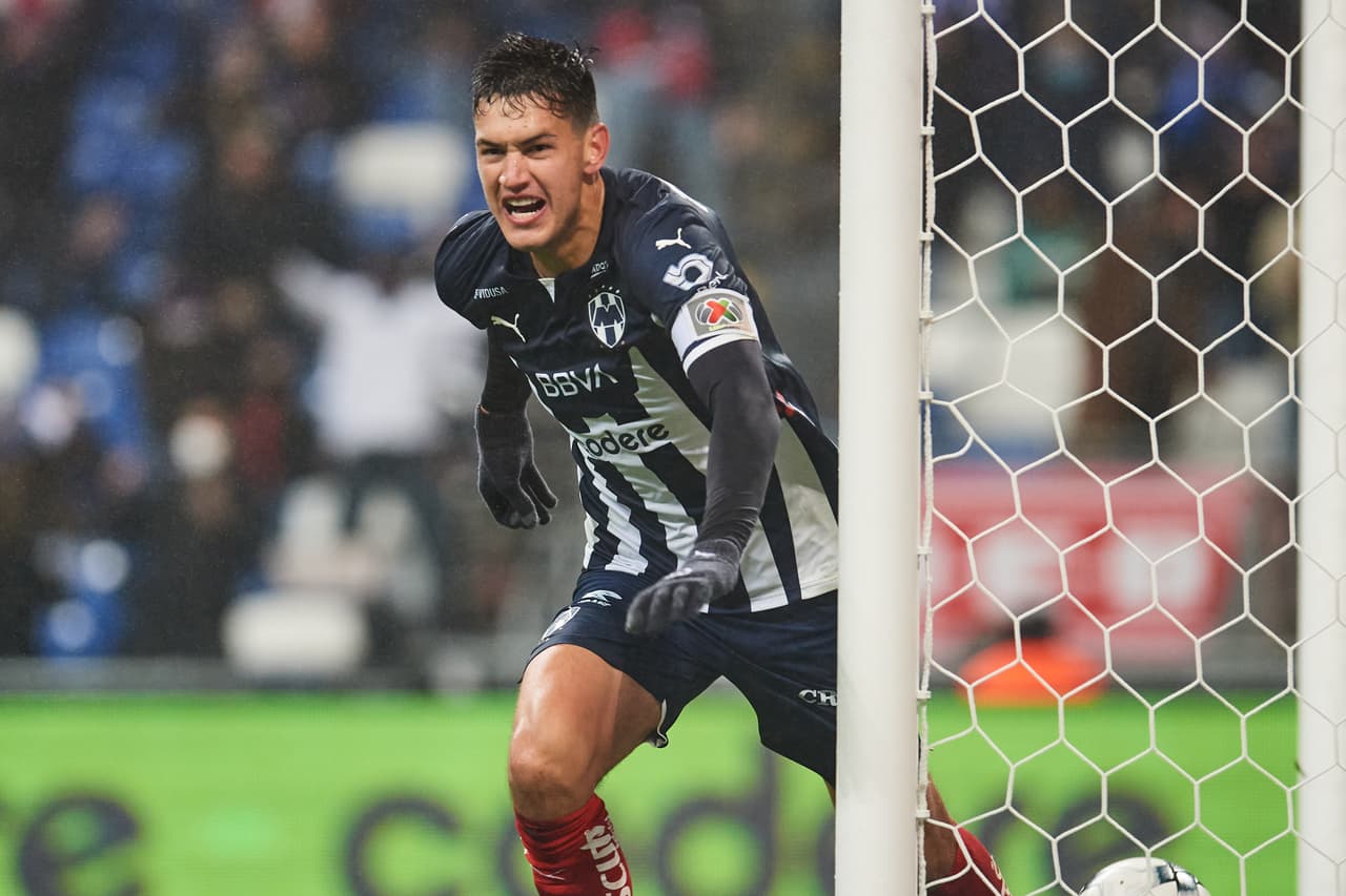 En la última jugada, el ‘Cachorro’ Montes clavaba el cabezazo del 2-2 para concretar el dramático empate.