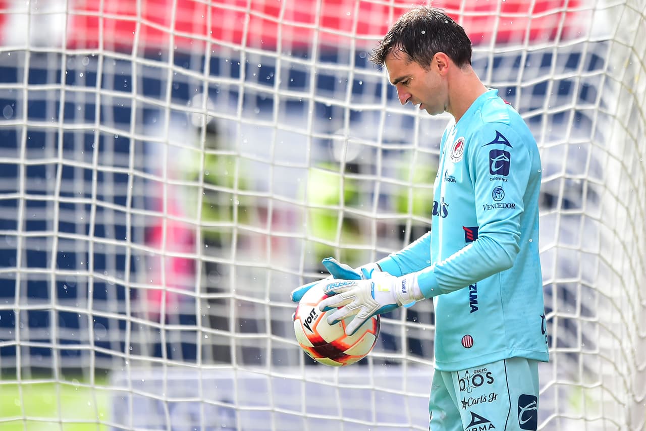 Barovero tuvo buenas intervenciones y se convirtió muy rápido en factor.