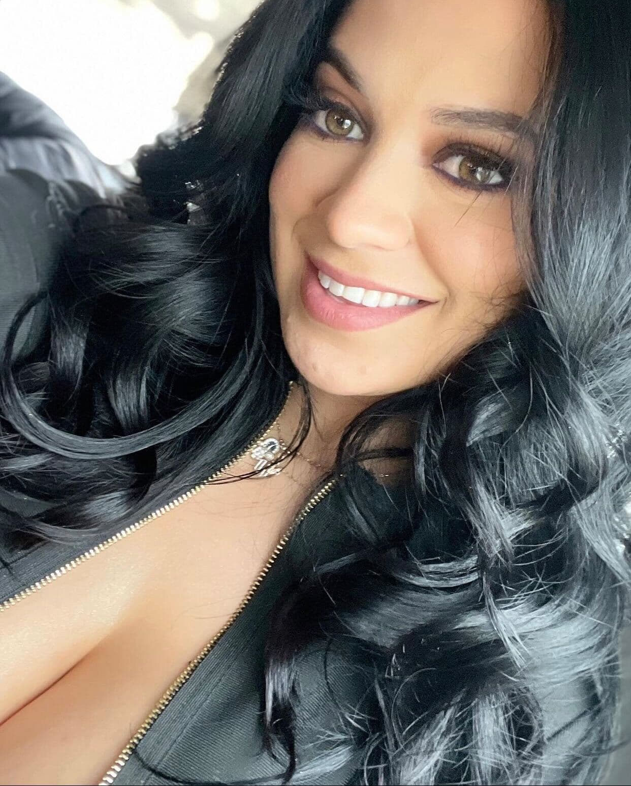 Aún así, un poco enferma, publicó algunas fotos para que sus seguidores estuvieran tranquilos.