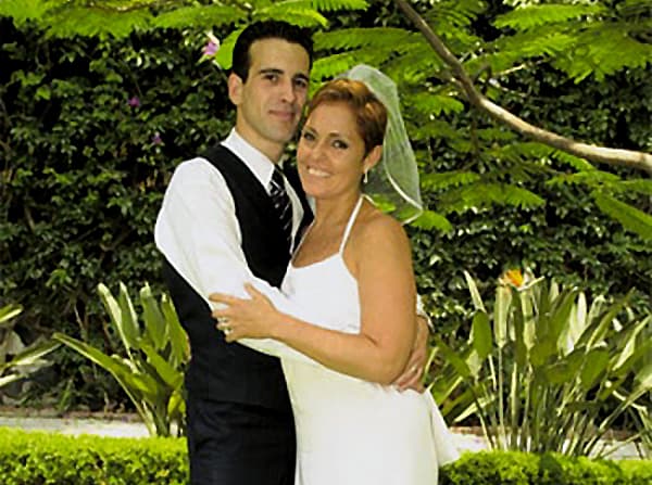 Después conoció a Sabú, quien se convirtió en su apoderado y le presentó las drogas, que probó el mismo día de su boda. Tras su divorcio se casó con César Gómez, uno de sus músicos. Su quinto y último matrimonio fue con el modelo alemán Christian Rösen, pero también se divorciaron al poco tiempo.