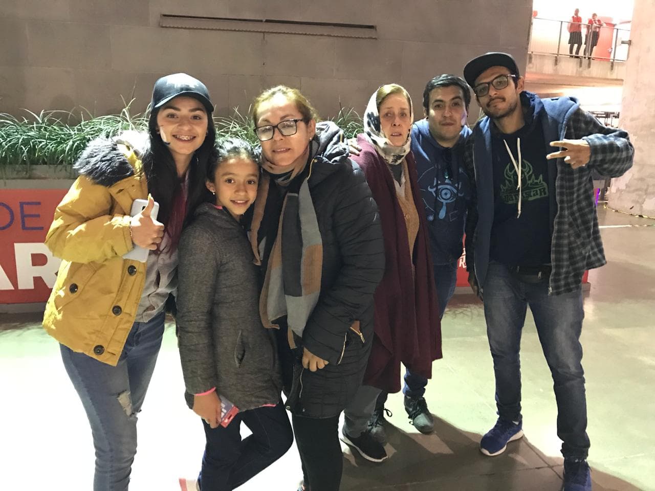 Cae la noche en Guadalajara y el Estadio Akron se alista para albergar el Chivas vs Toluca.