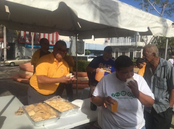La actividad fue dedicada a Carmen Alicia Rosario directora del Casa del Peregrino en Aguadilla. 
<br>