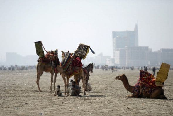 4. PAQUISTÁN. Con un rendimiento de 17.4% a lo largo de 2014, el mercado de este país ha tenido mejor desempeño en los últimos años, a medida que los inversores se aventuran a los “mercados de frontera”.