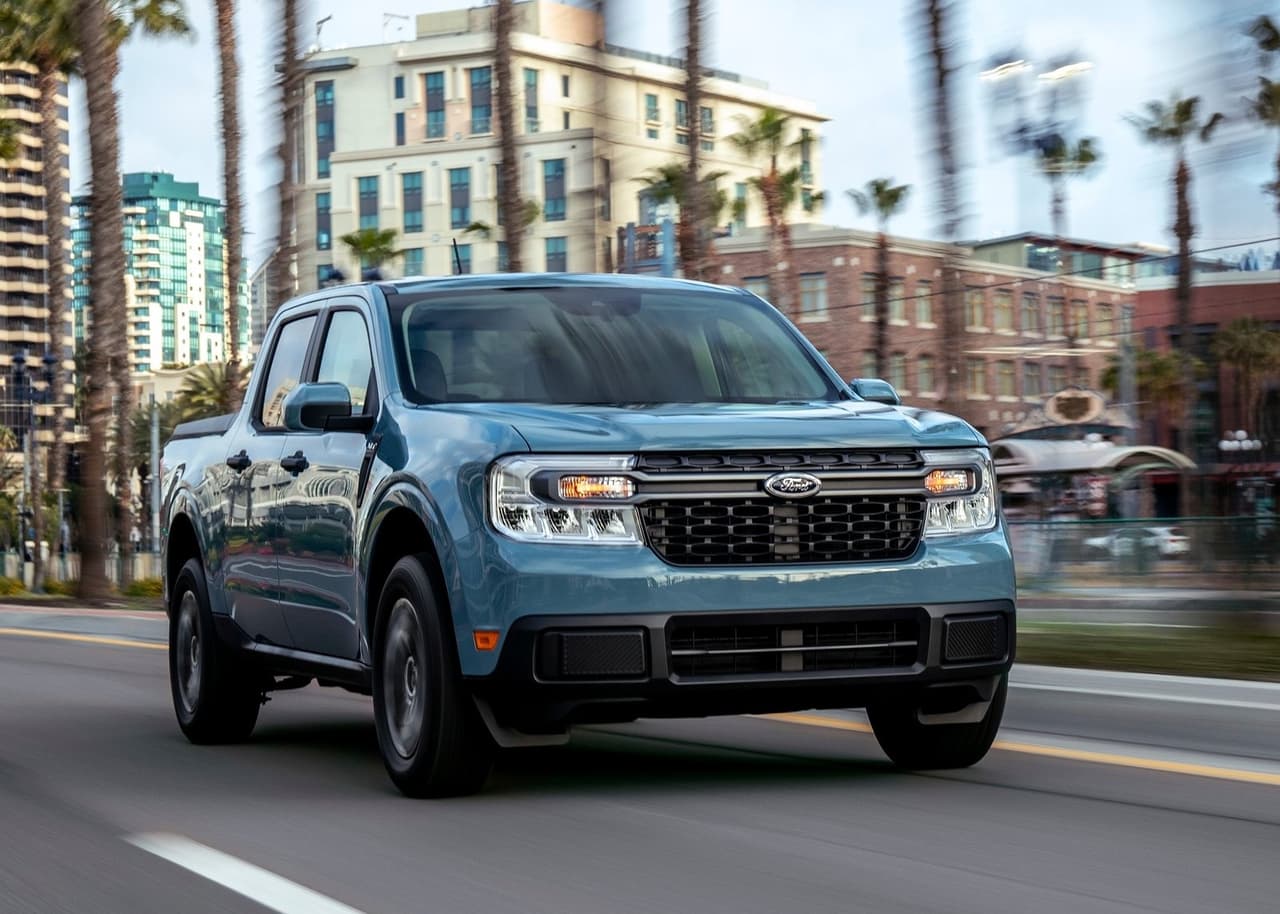 “Hay que salir de la zona de comodidad y encontrar retos que nos hagan crecer porque en las situaciones adversas o difíciles es cuando uno aprende más. No es quedarse sentado esperando que la oportunidad venga a ti, sino ir a buscarla. Y si en algún momento sientes que no tienes las herramientas necesarias, es muy valioso pedir ayuda que no es para nada mal visto. Para mí ha sido muy satisfactorio el poder decir que lo logré”, dijo Grajales a 
<a href="https://www.univision.com/carros"><u>Univision A Bordo</u></a>. 
<br>
<br>
<a href="https://www.univision.com/carros/ford-maverick-2022-pickup-compacta-hibrida-barata-detalles-fotos"><u>Ford Maverick 2022: una pickup compacta, híbrida y tan barata como un sedán</u></a>