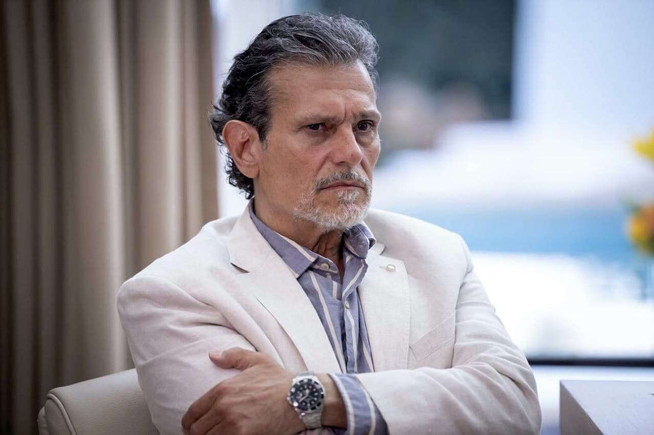 García Cantú ha encarnado a una gran variedad de personajes en producciones como ‘La malquerida’, ‘La madrastra’, ‘Cuando llega el amor’, ‘Fuego en la sangre’, ‘Camaleones’ y ‘María Félix: La Doña’, donde compartió pantalla con famosos como Ximena Romo, Abril Vergara y Úrsula Pruneda. 
<br>
<br>Si quieres ver la 
<a href="https://vix.com/es/detail/series-3788?utm_medium=internal_referral&utm_source=univision&utm_campaign=evergreen&utm_content=ed_entertainment&utm_term=slideshow" target="_blank">serie ‘María Félix: La Doña’ ingresa a ViX+, el servicio de streaming premium de ViX</a>.