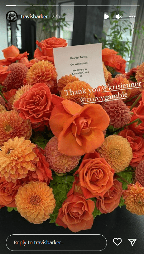 Previamente compartió el arreglo floral que su suegra, Kris Jenner y su pareja Corey Gamble, le enviaron como detalle por haber estado hospitalizado.
<br>