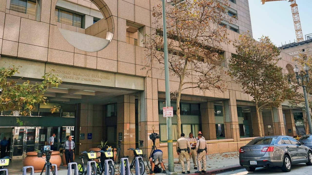 “Tírense al suelo”, amenazó un hombre que simulaba estar armado en edificio de gobierno