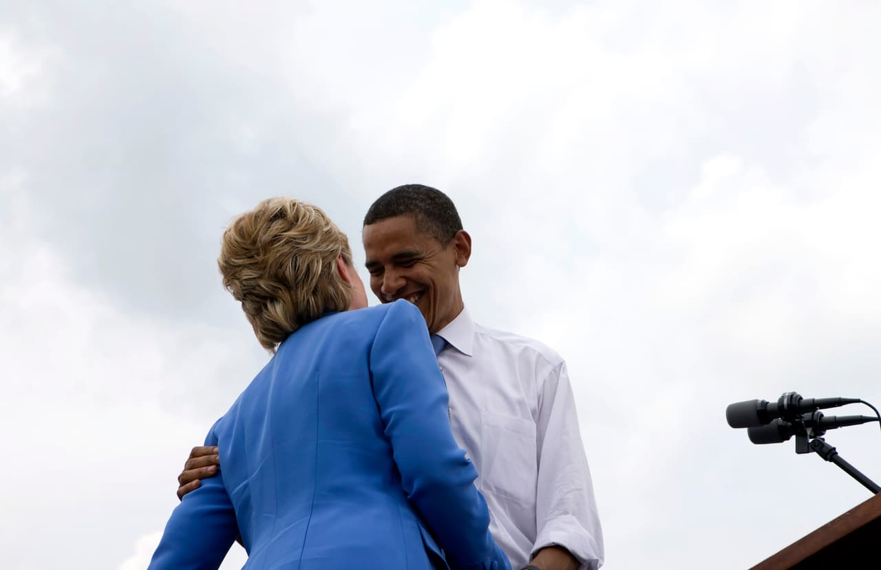 Luego de perder las primarias, Clinton aceptó la derrota y le dio su apoyo oficial a Obama en Unity, New Hampshire, el 27 de junio de 2008. Fue a partir de allí que el partido Demócrata se unificó para derrotar a su rival del lado republicano John McCain en las generales de noviembre. Foto por Jonathan Torgovnik/Getty Images.