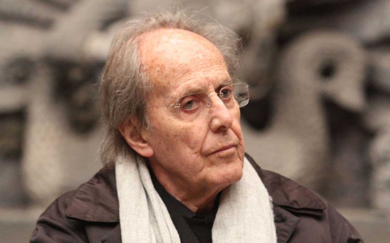 El arquitecto y pintor mexicano Teodoro González de León diseñó el Museo Tamayo y el Museo Universitario de Arte Contemporáneo.