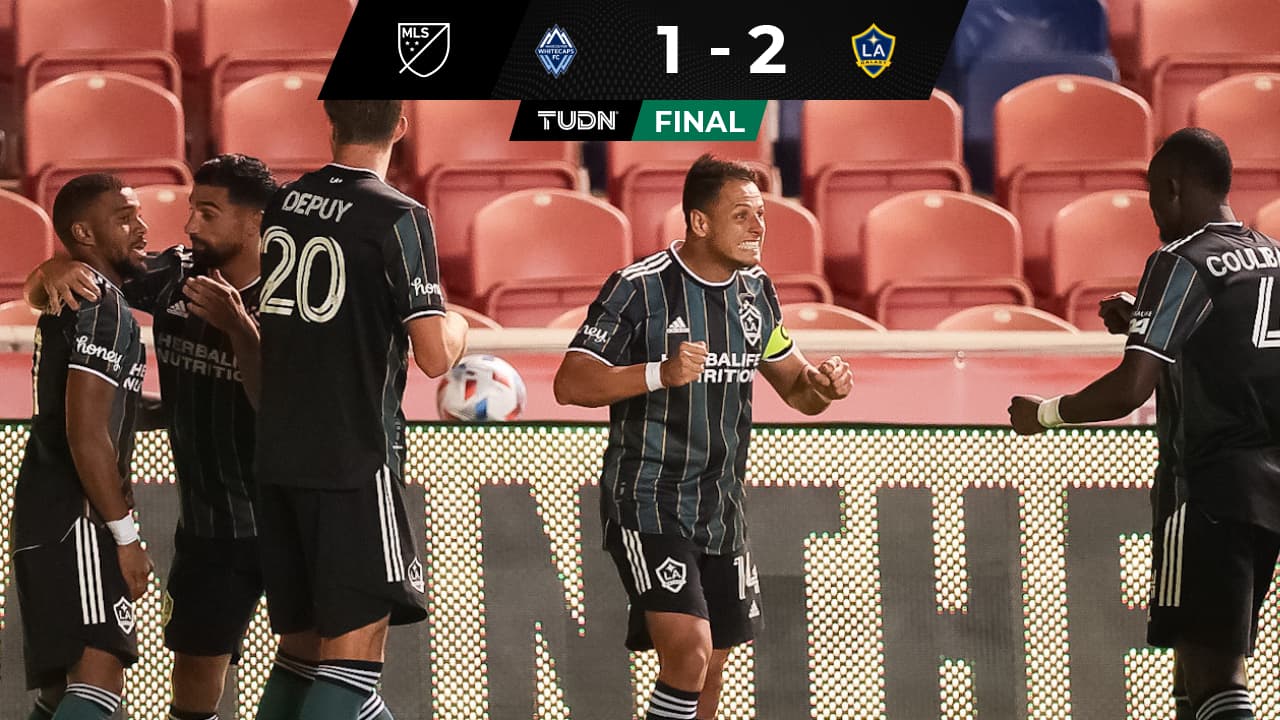 Galaxy vence a Whitecaps con goles de Chicharito y Efraín Álvarez