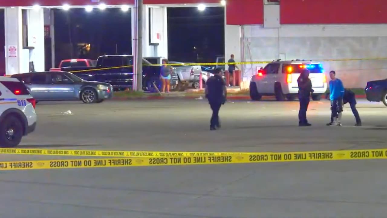 Asesinan a un hombre mientras acompañaba a su novia a intercambiar la custodia de su hijo en Texas