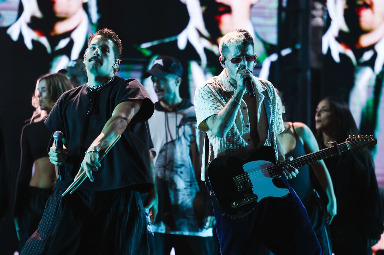 Premios Juventud 2024: Día 1 de ensayos con Mau y Ricky