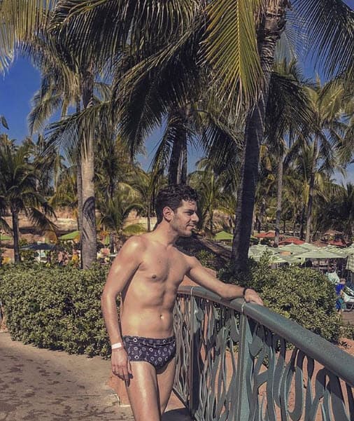 Una de sus grandes pasiones es viajar.