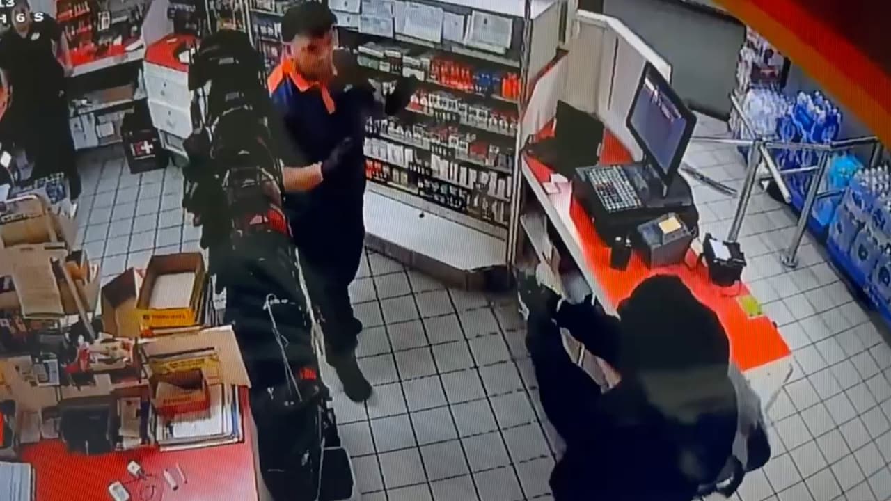 Empleado de gasolinera en La Puente recibe disparo a quemarropa durante robo