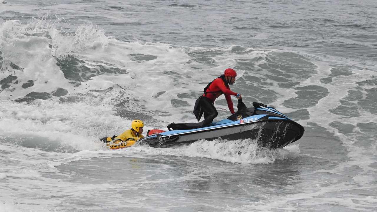 Las pangas 
<b>son embarcaciones usadas comúnmente para el tráfico de personas</b> desde México hacia EE. UU., aprovechando la menor vigilancia marítima durante la noche para evitar los puntos fronterizos.