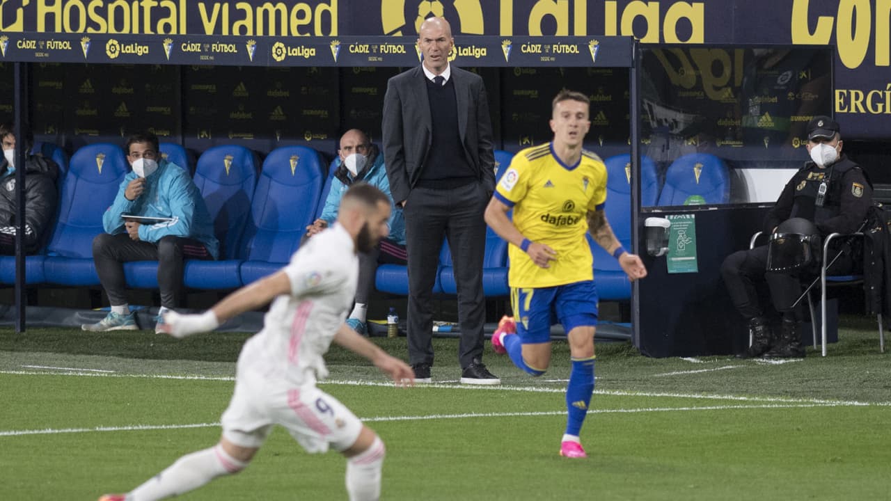 Zidane espera que Real Madrid disfrute de Benzema “mucho tiempo”