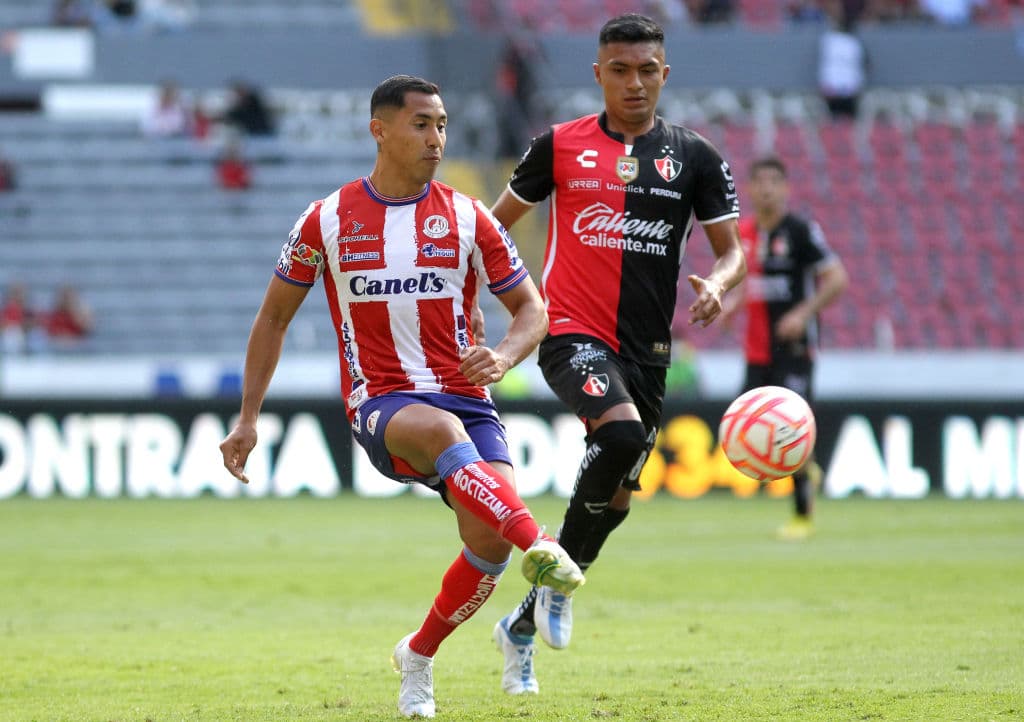 Atlético San Luis, con un doblete Abel Hernández y un tanto de Zahid Muñoz, remontó ante Atlas, actual campeón, que quedó casi eliminado del Apertura 2022.