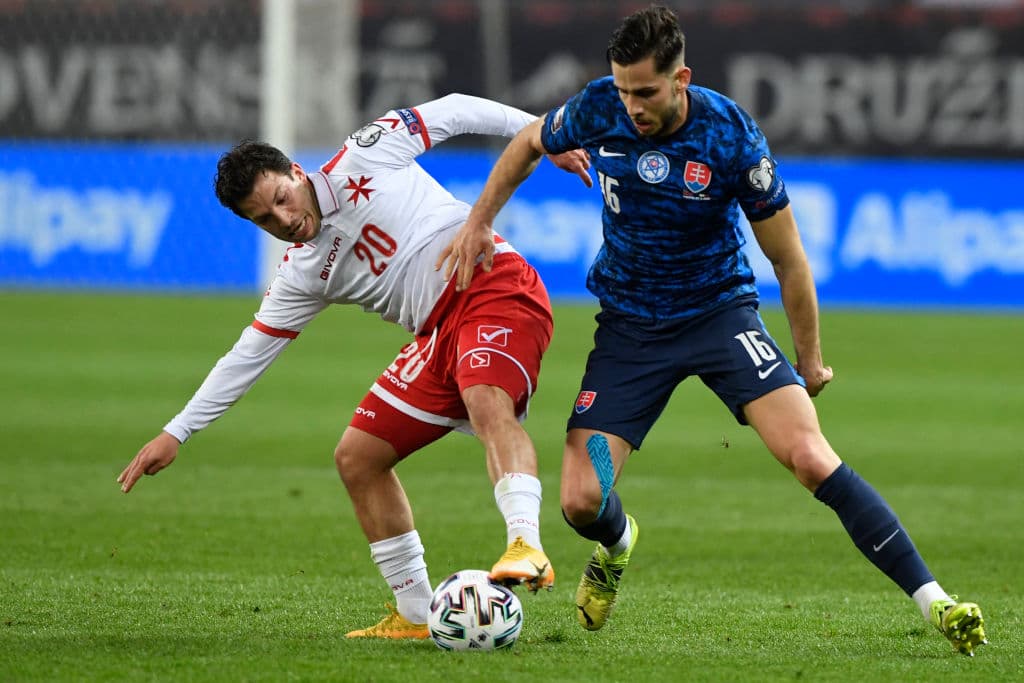 En el Grupo H, Eslovaquia y Malta igualaron a dos tantos para cerrar la jornada con dos y un punto, respectivamente.