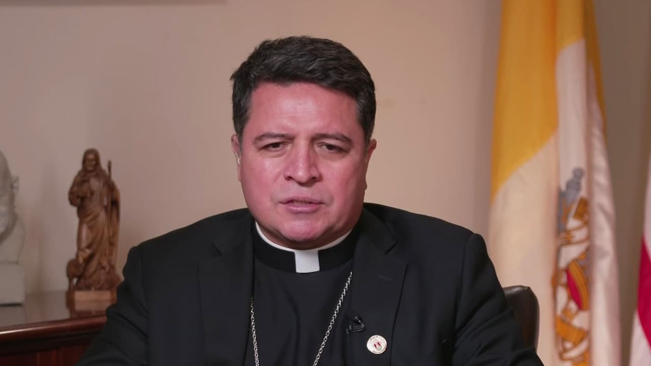 "La Iglesia no hace política partidaria": Evelio Menjívar-Ayala, nuevo obispo de la Diócesis de Virginia Occidental