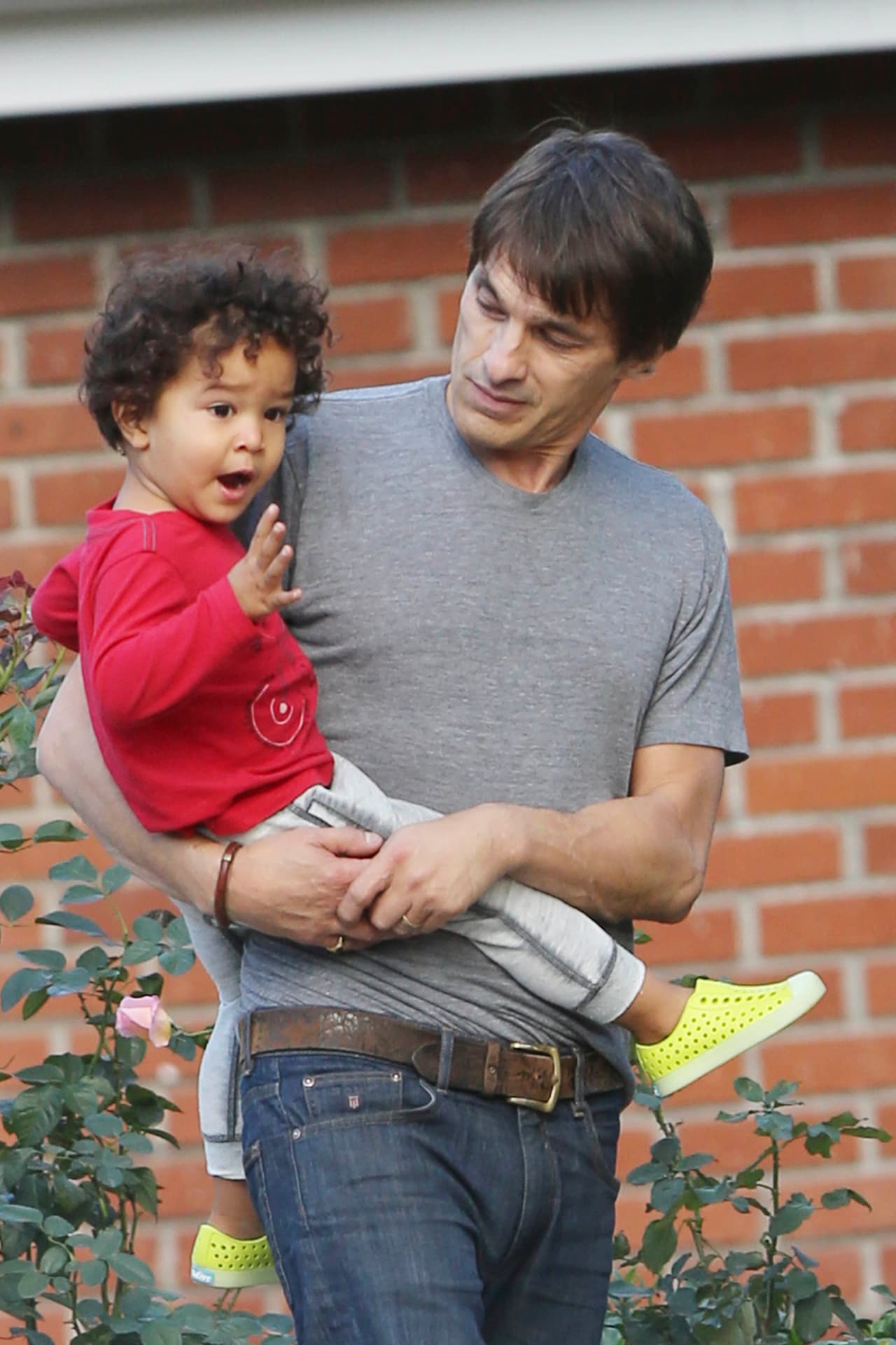 El retoño del actor estuvo muy contento todo el tiempo.