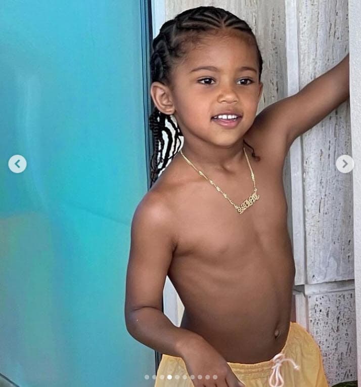 "¡Te amare por siempre!", le prometió su famosa madre. 
<br>