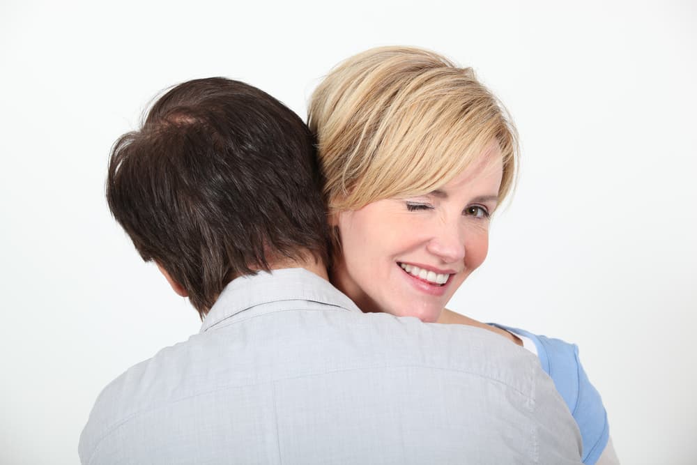 En ese aspecto te encuentras a las puertas de una noche de romance intenso. Lograrás tus sueños si los persigues con intensidad y voluntad.