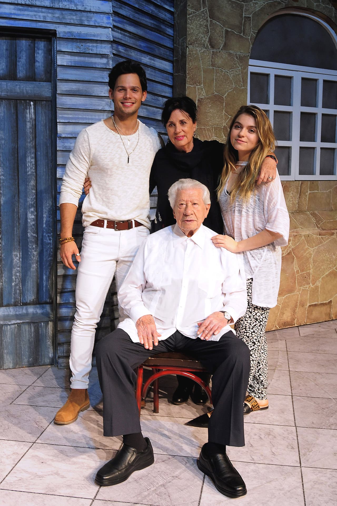 En esa puesta en escena compartió el escenario con Helena Rojo y el actor de origen venezolano Emmanuel Palomares.