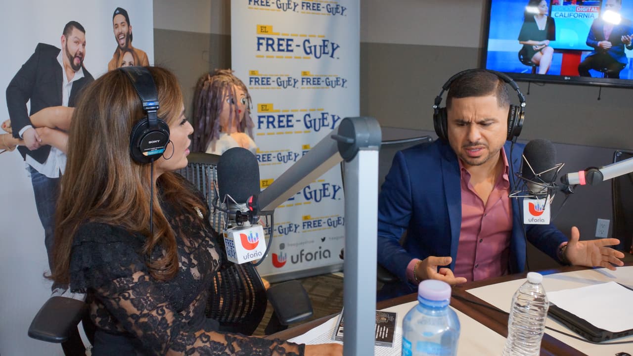 <b><a href="http://www.univision.com/temas/larry-hernandez">Larry Hernández</a></b> está de manteles largos con su nuevo disco 'Lo Blanco y Lo Negro de Mi Vida' y confesó que algunas de las canciones las escribió en la carcel.