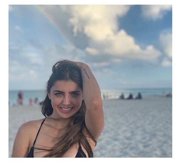 Michelle Renaud no corrigió a esta persona que le advirtió que sería traicionada por Danilo Carrera. La actriz de 30 años, sí le respondió a su seguidora: "Mientras eso no pase .. 
<b>yo lo disfruto mucho</b>".