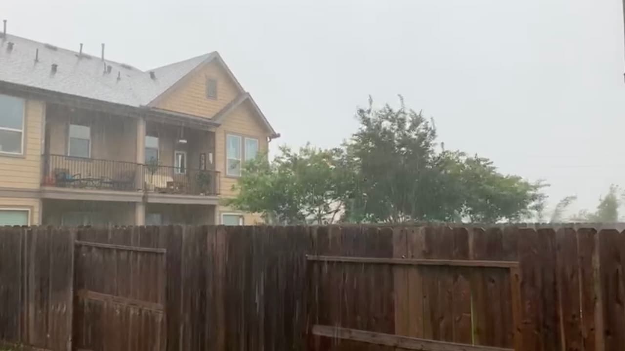 Autoridades piden precaución a los habitantes debido a que en horas de la noche podría haber un nuevo paso de tormentas.