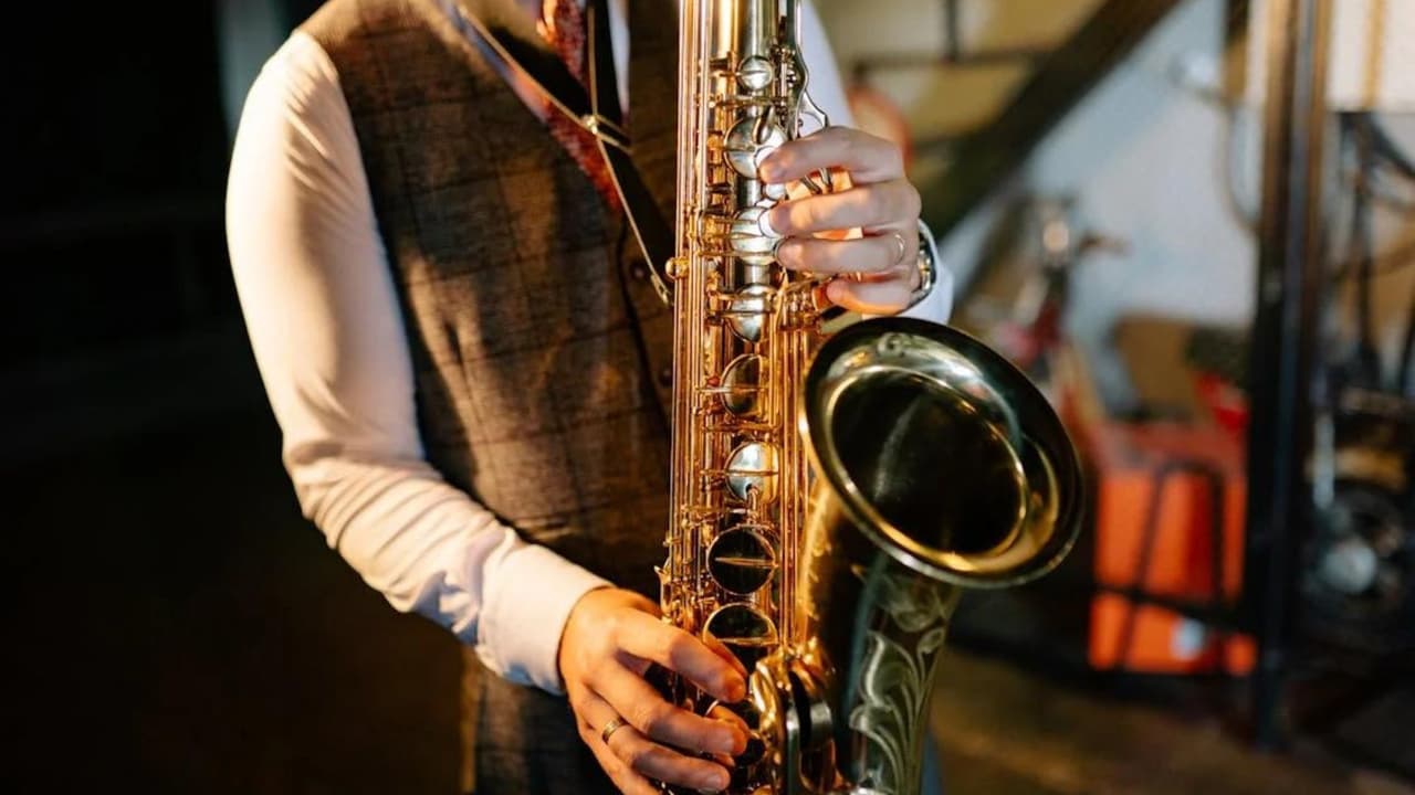 Las mujeres y las personas no binarias enfrentan barreras significativas para alcanzar el éxito en la música.